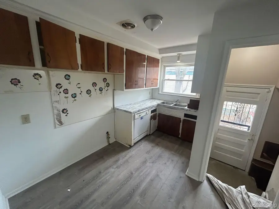 16601 Wormer Street, Detroit, MI 48219 - #3