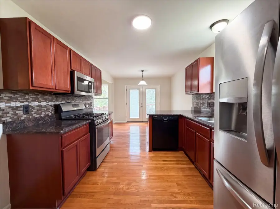 5988 Treetops Drive, Romulus, MI 48174 - #2