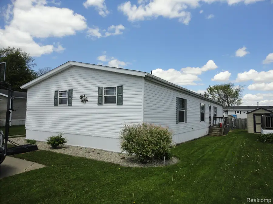 339 Blossom Circle, Erie, MI 48133 - #3