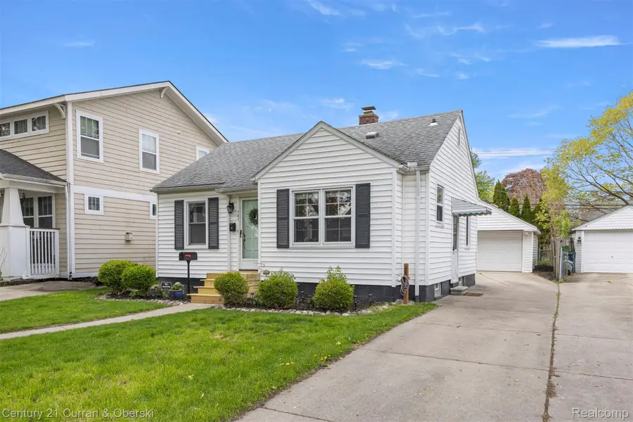 131 N Altadena Avenue, Royal Oak, MI 48067 - #2