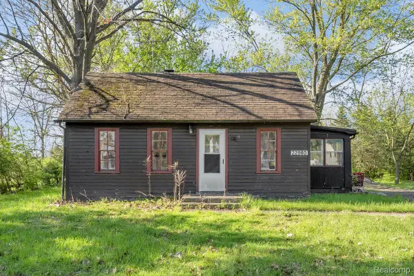 22980 Quinn Road, ClintonTownship, MI 48035