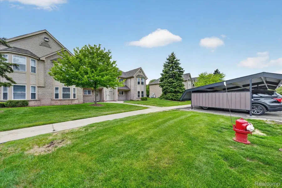 44393 Sunnyside Drive #38, Sterling Heights, MI 48313 - #2