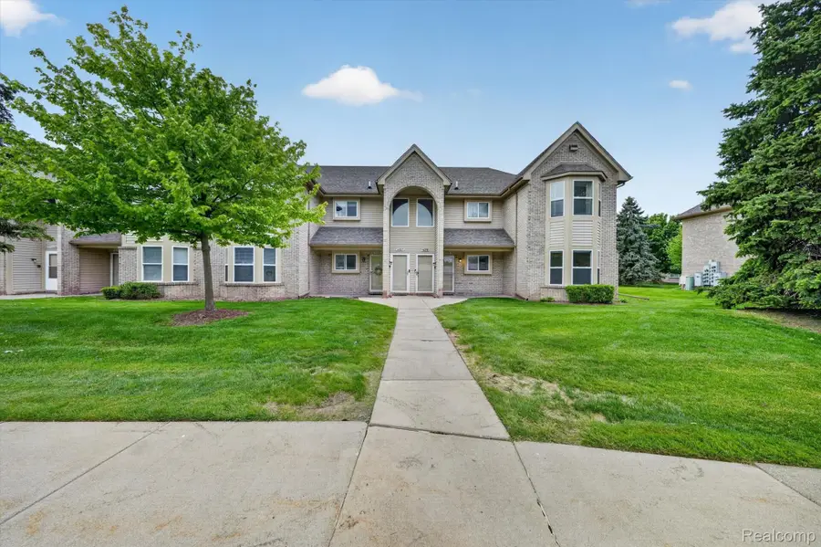 44393 Sunnyside Drive #38, Sterling Heights, MI 48313 - #3
