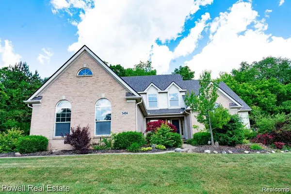 5494 Buell Drive, CommerceTwp, MI 48382