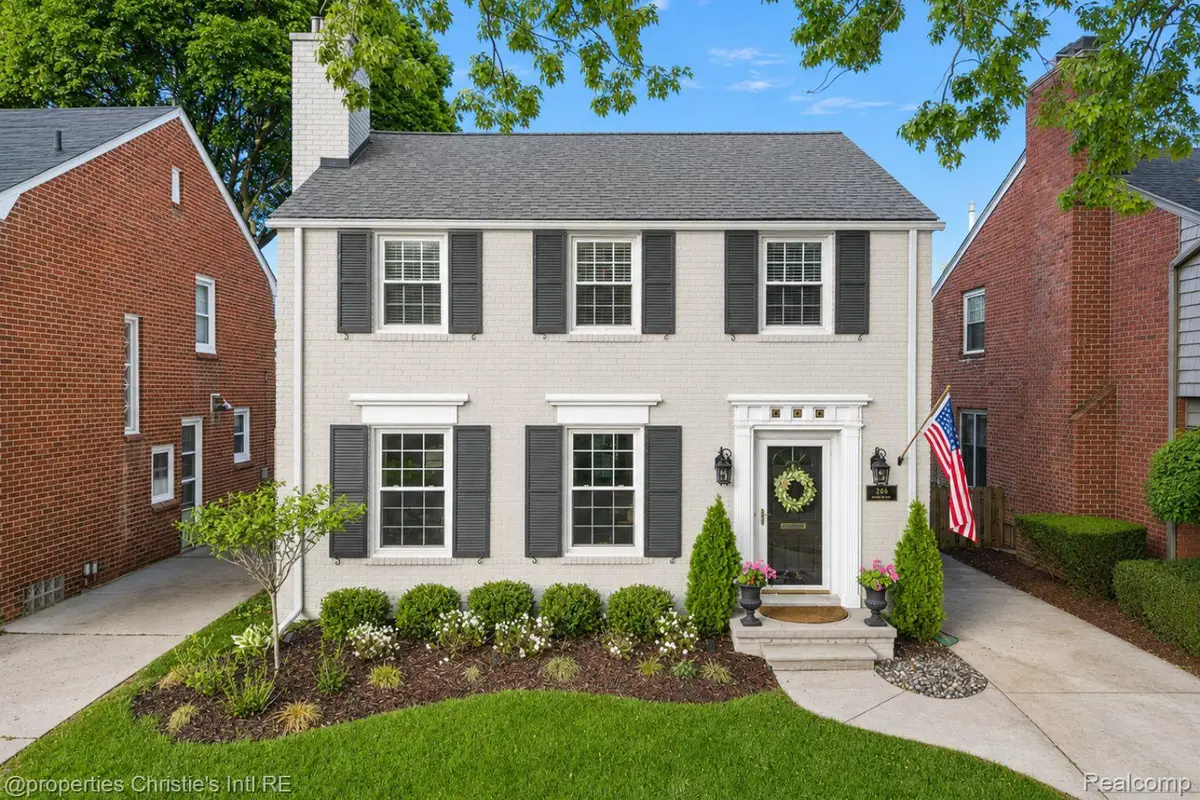 206 Mckinley Avenue, Grosse Pointe Farms, MI 48236 - #1
