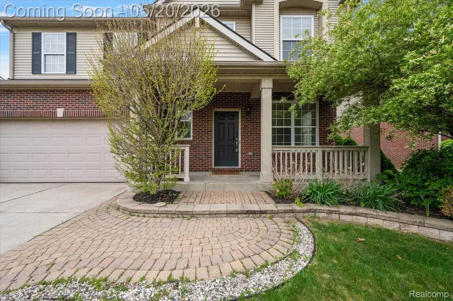 14257 Red Pine Drive, Sterling Heights, MI 48313 - #2