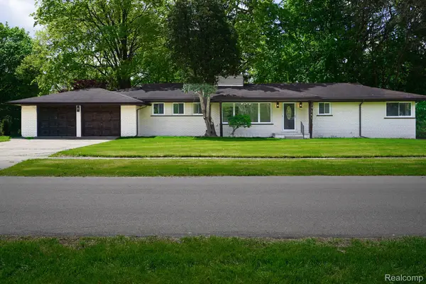19041 Bungalow Drive, LathrupVillage, MI 48076
