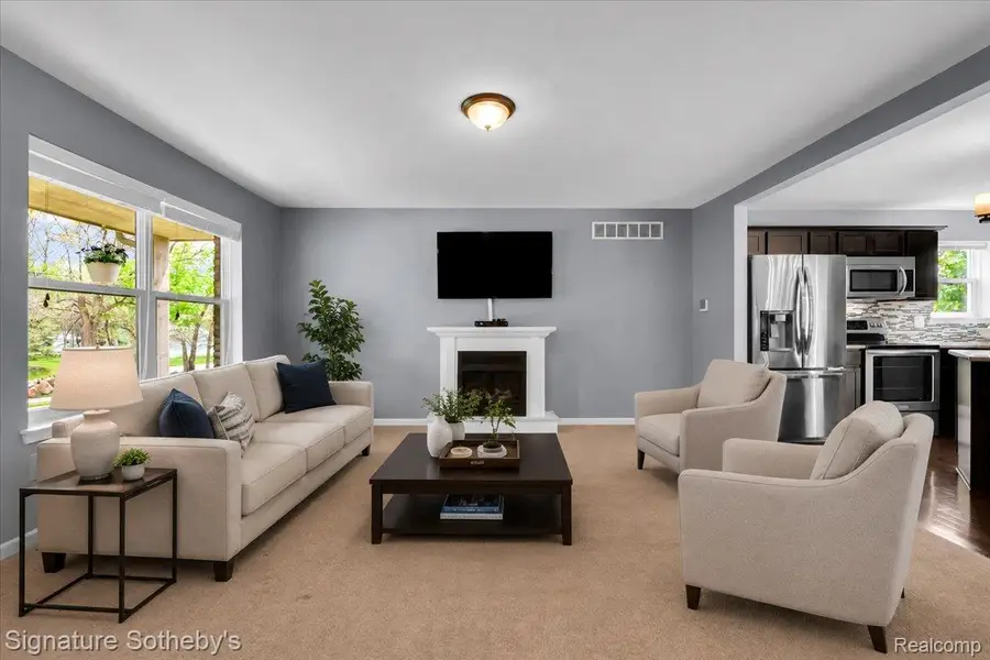 24219 Martindale Road, South Lyon, MI 48178 - #3
