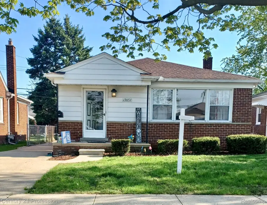 13651 Castle Street, Southgate, MI 48195 - #3