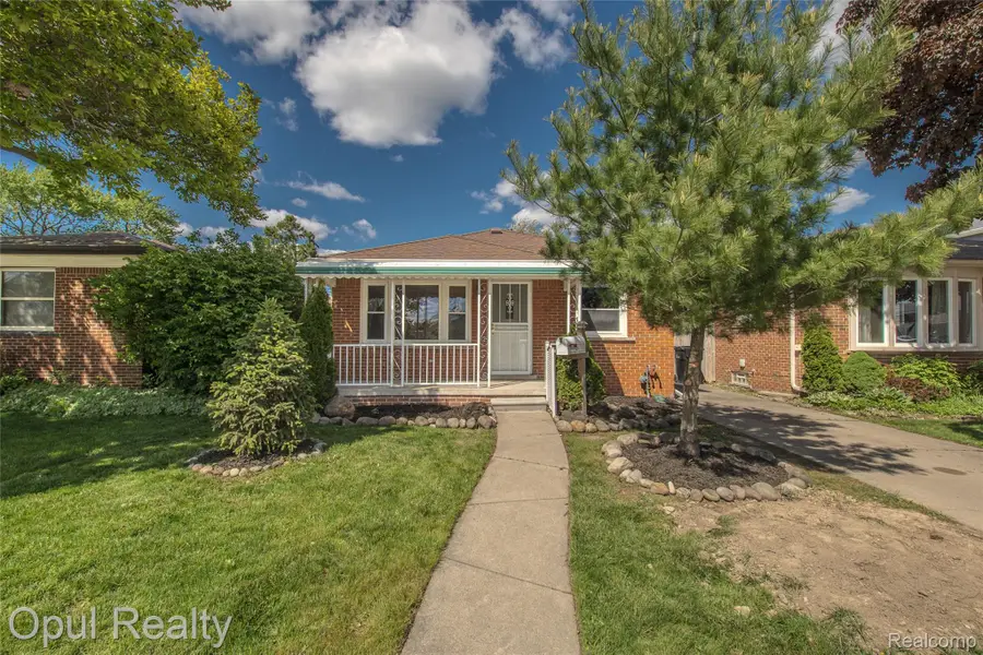 15204 Horger Avenue, Allen Park, MI 48101 - #3