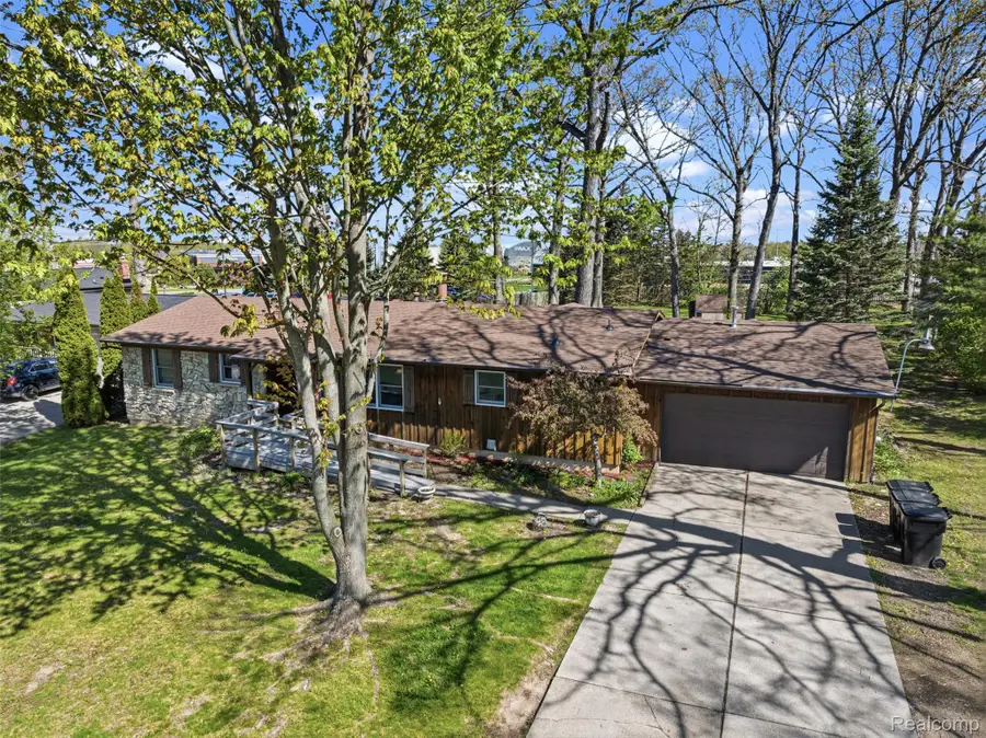 4191 Mccandlish Road, Grand Blanc, MI 48439 - #2