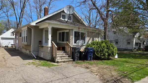 838 Clinton Street, Flint, MI 48507