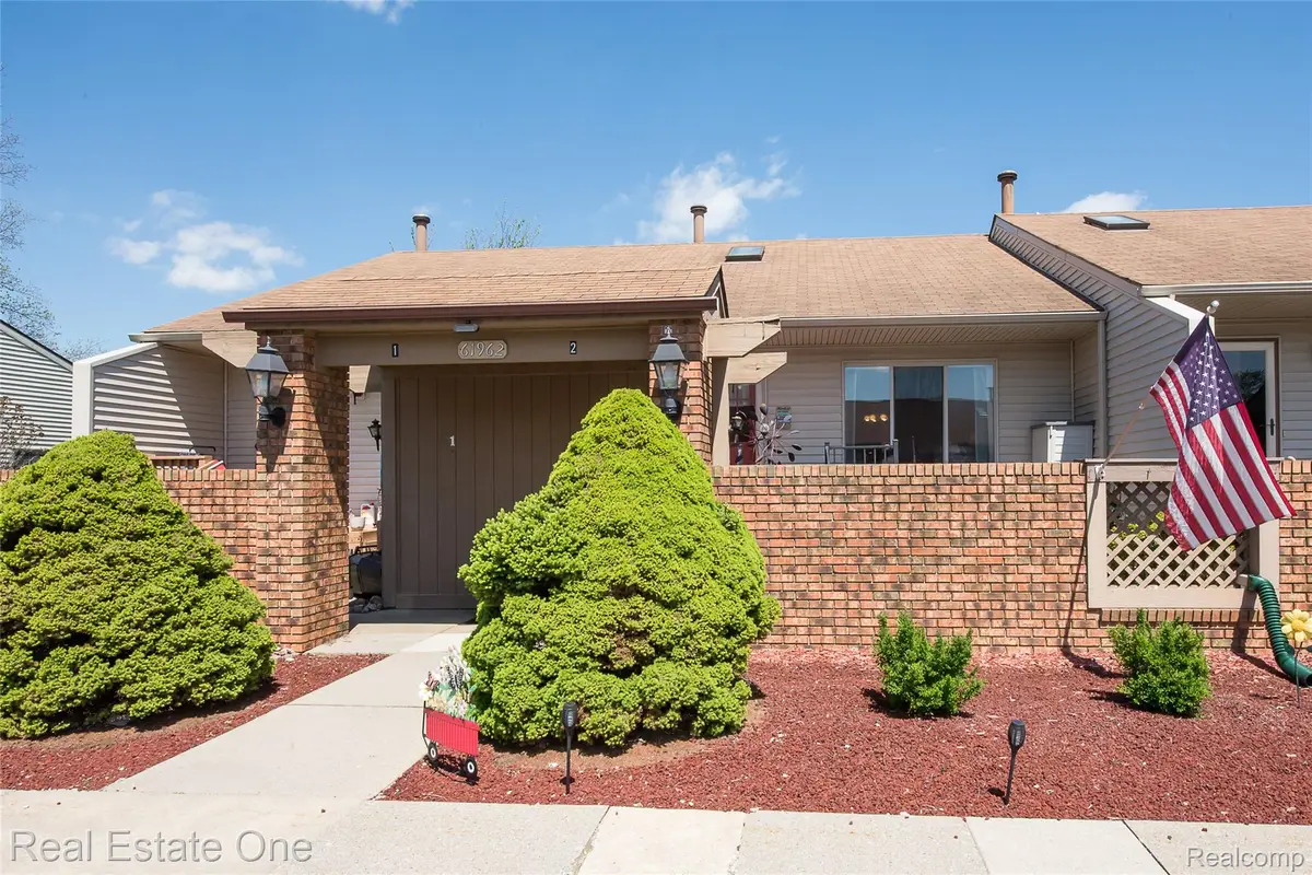 61962 Yorktown Drive #2, South Lyon, MI 48178 - #1