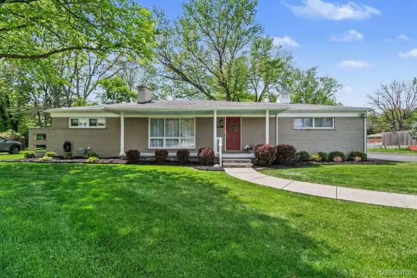 27991 Green Willow Street, FarmingtonHills, MI 48331