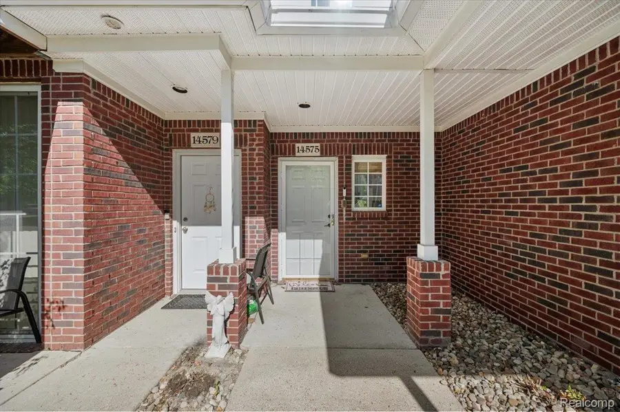 14575 Moravian Manor Circle, Sterling Heights, MI 48312 - #2
