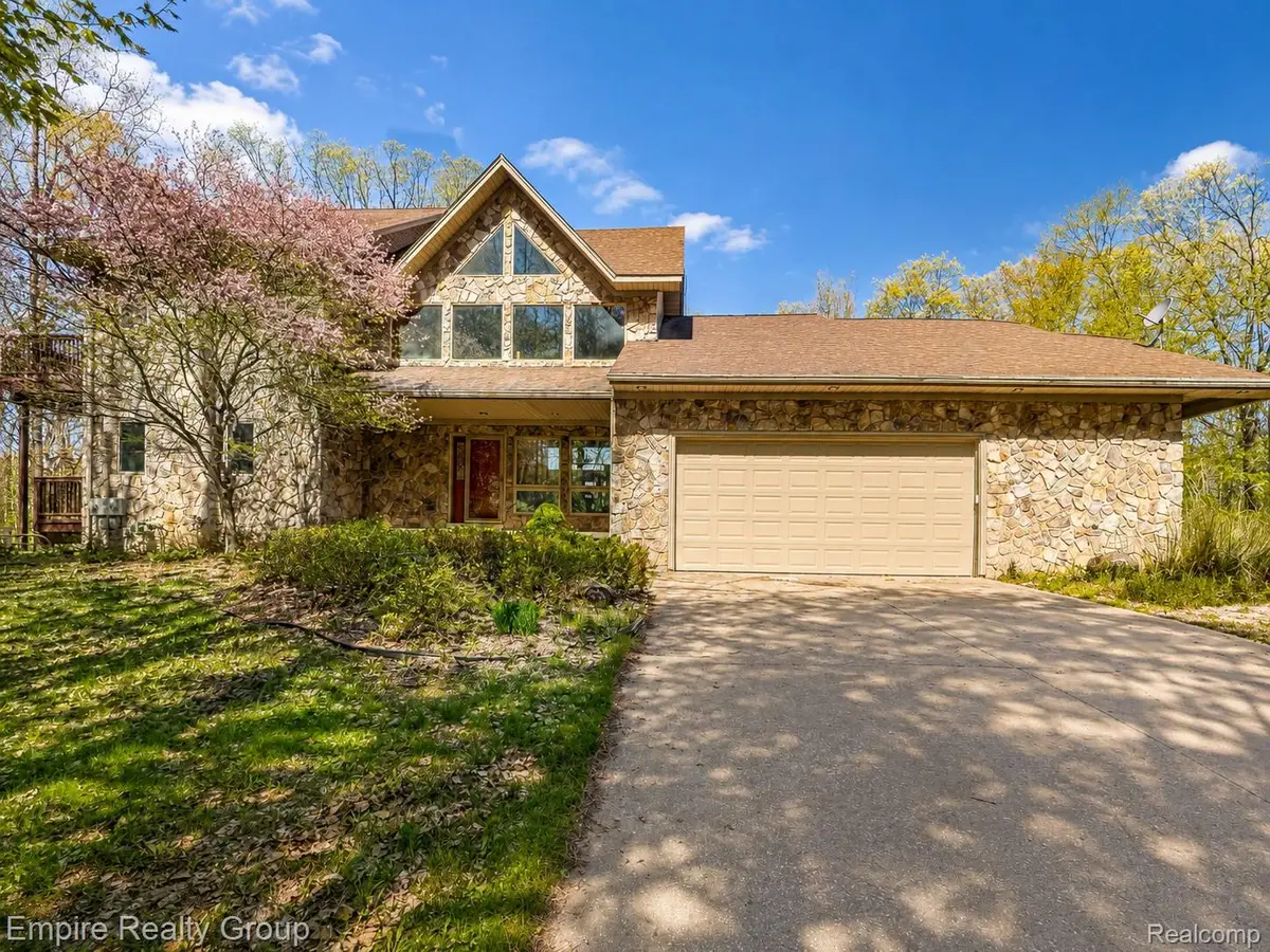 2111 Oak Terrace, Ortonville, MI 48462 - #1