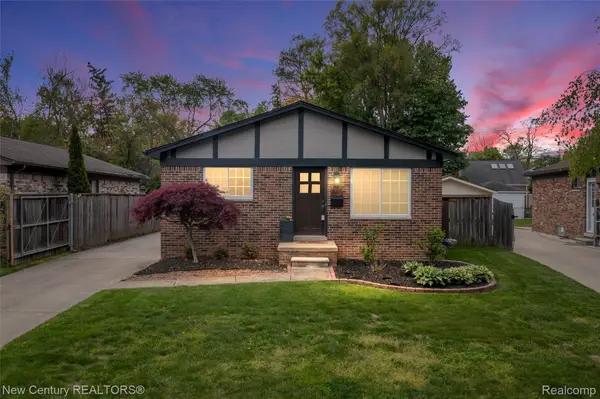 4411 Robinwood Avenue, RoyalOak, MI 48073
