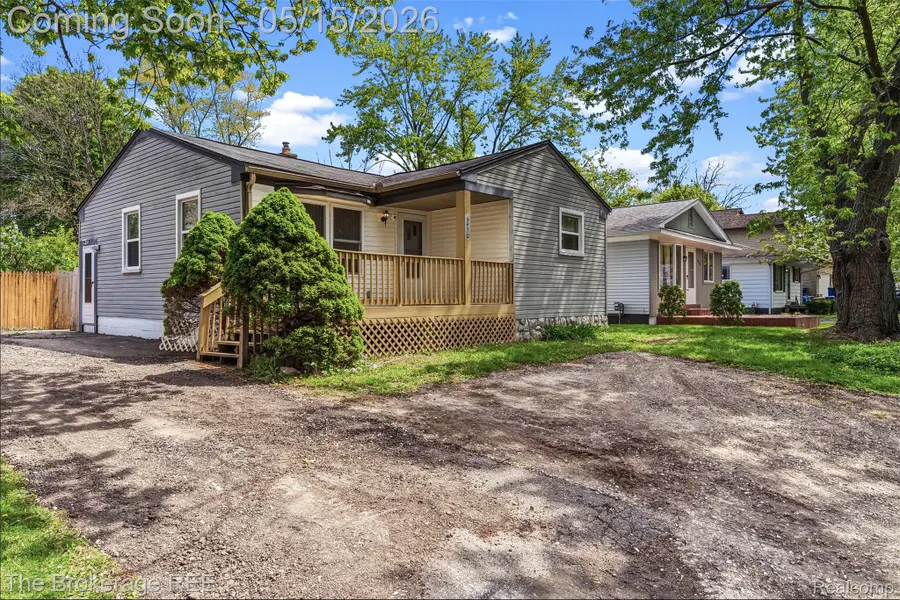 6430 Cloverton Drive, Waterford, MI 48329 - #2
