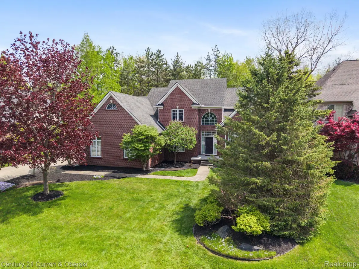 27852 Larson Lane, Farmington Hills, MI 48331 - #1