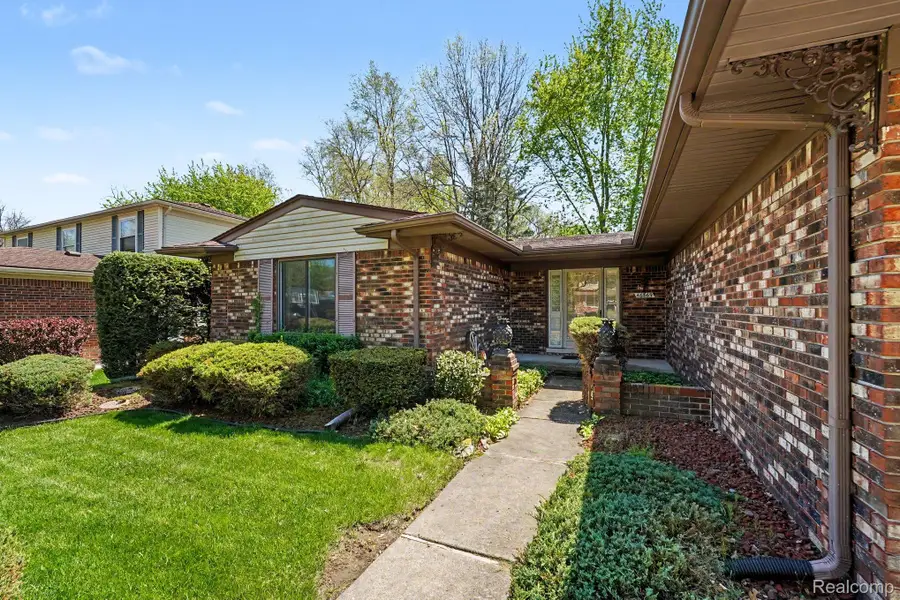 46869 Spinning Wheel Drive, Canton, MI 48187 - #3