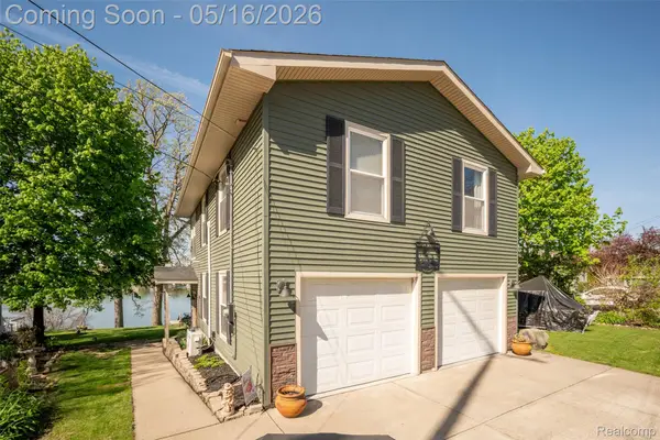 5477 Dooley Drive, Linden, MI 48451