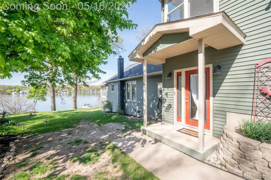 5477 Dooley Drive, Linden, MI 48451 - #2