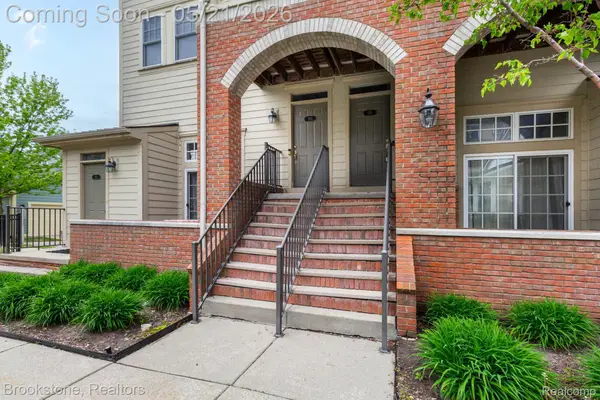 185 Amys Walk, AuburnHills, MI 48326