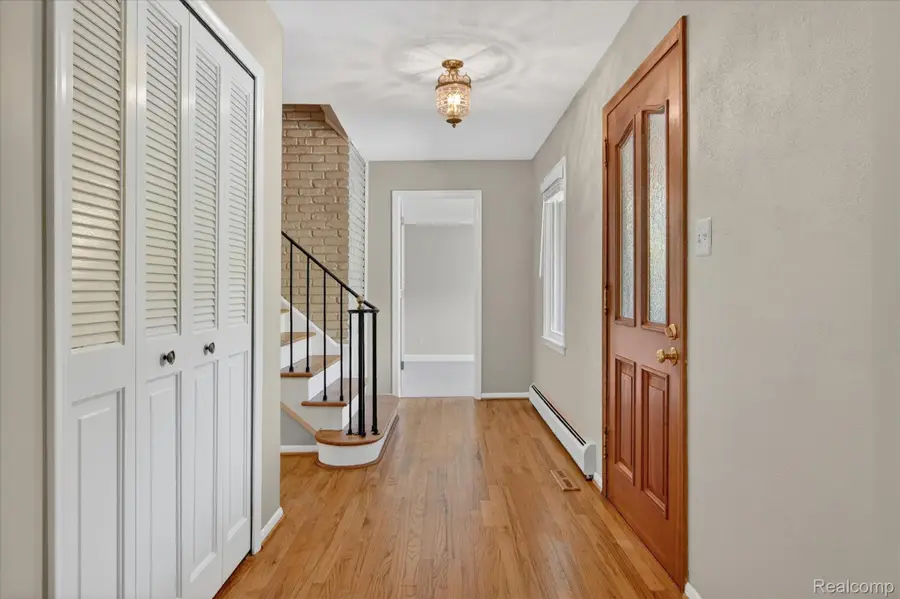 5447 Lahser Road, Bloomfield Hills, MI 48304 - #3