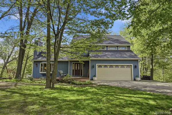 784 Maury Place, Howell, MI 48843