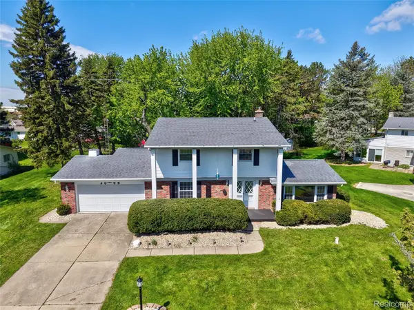 3098 Wagon Trail, Flint, MI 48507