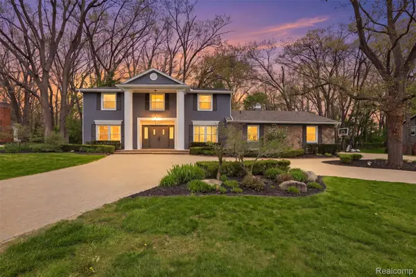 4243 Sunningdale Drive, BloomfieldHills, MI 48302