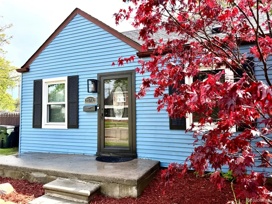21732 Rosedale Street, Saint Clair Shores, MI 48080 - #3