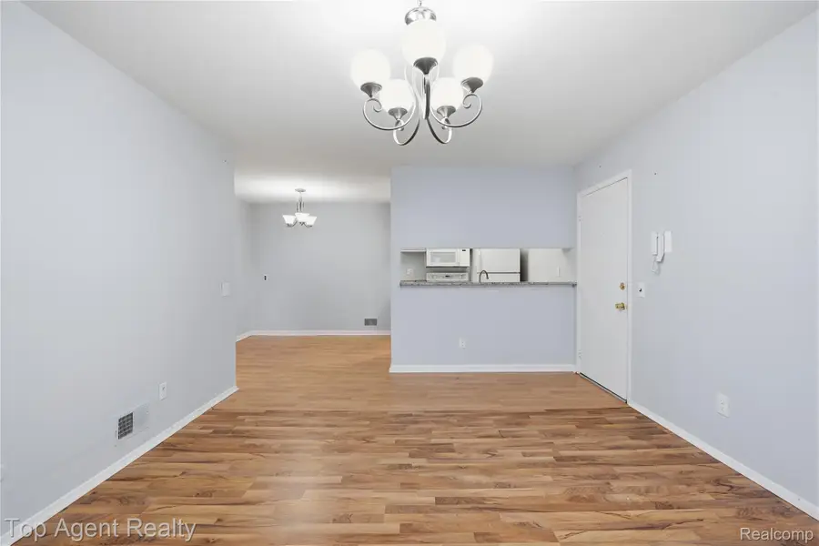 11810 Ina Drive #70, Sterling Heights, MI 48312 - #2