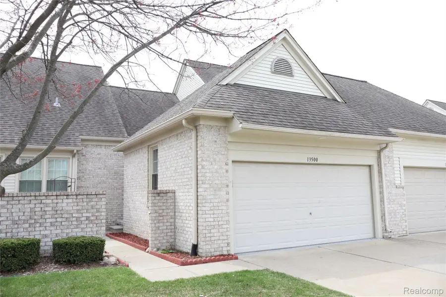 13500 Wyndemere Circle, Sterling Heights, MI 48313 - #3