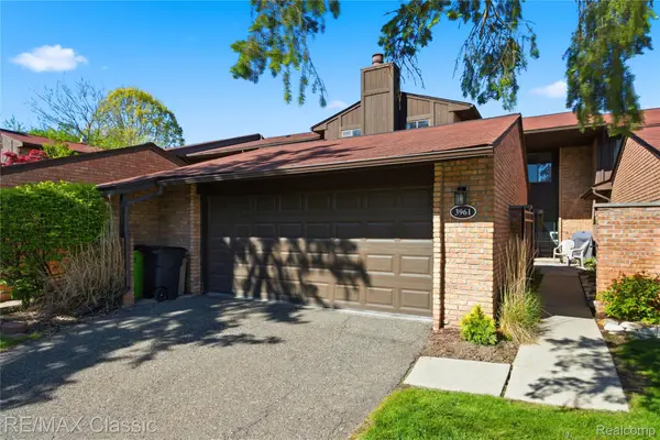 3961 Chablis Street, WestBloomfield, MI 48323