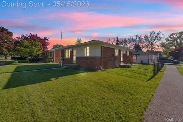 8610 N Evangeline Street, DearbornHeights, MI 48127