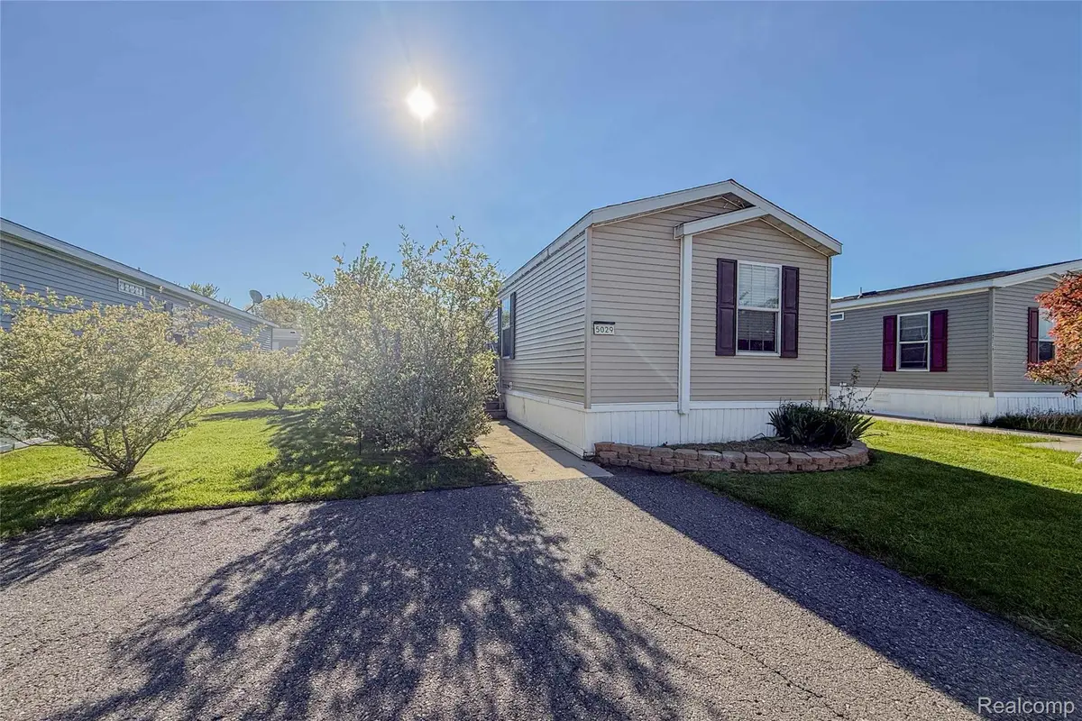 41021 Old Michigan Ave #39 A, Canton, MI 48188 - #1
