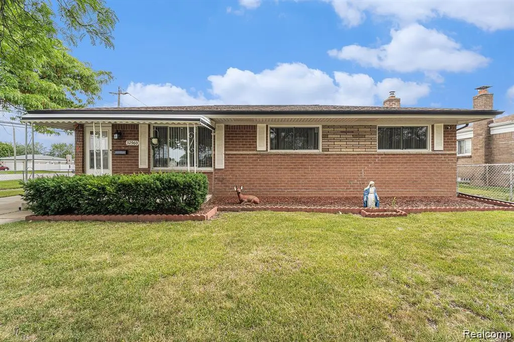 32960 Oakview Drive, Warren, MI 48092 - #1