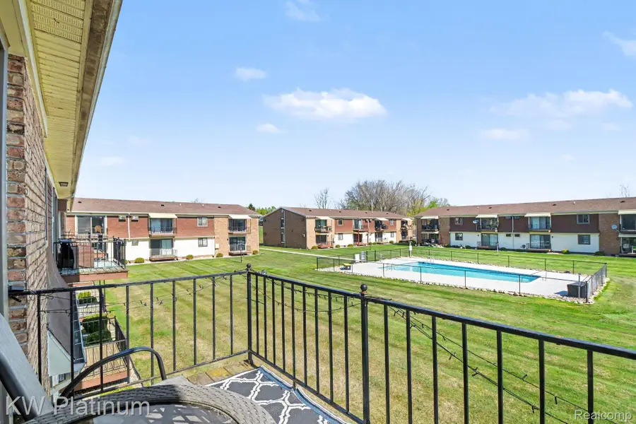 1900 River Road #C5, Marysville, MI 48040 - #2