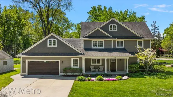 215 Lexington Boulevard, RoyalOak, MI 48073