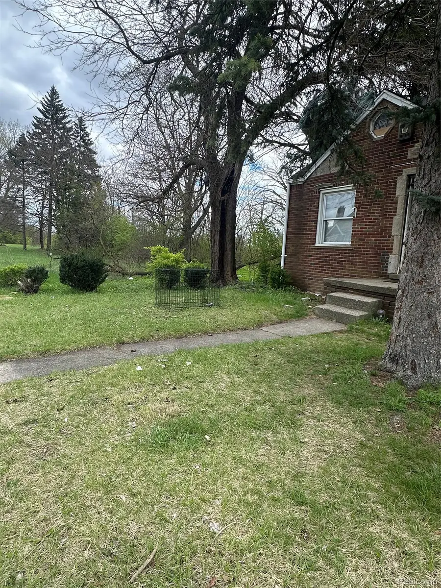 167 W Brentwood Street, Highland Park, MI 48203 - #2