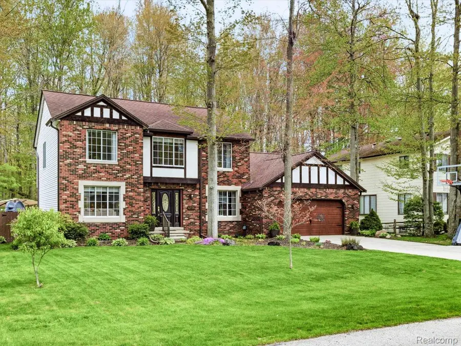 4174 Old Forge Drive, Fort Gratiot, MI 48059 - #3