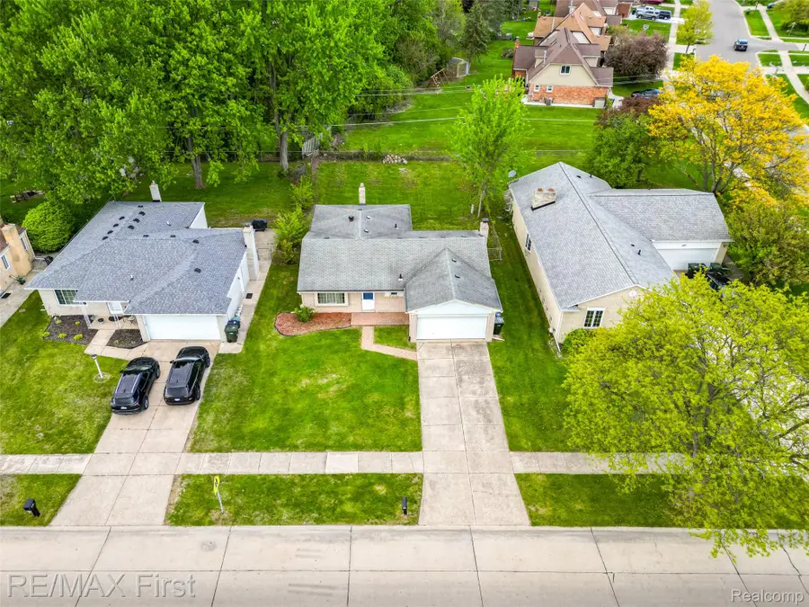 2861 Franklin Park Drive, Sterling Heights, MI 48310 - #3