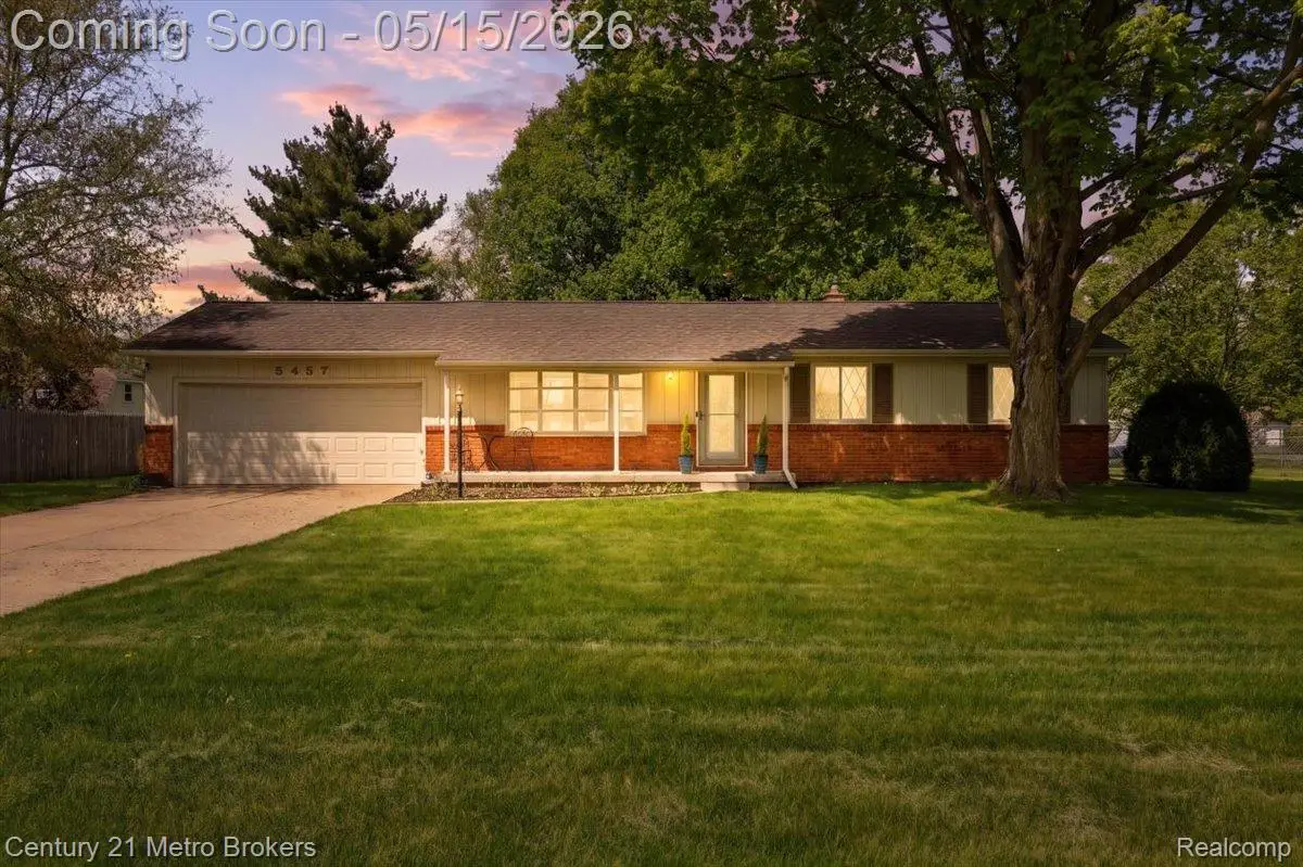 5457 N Seymour Road, Flushing, MI 48433 - #1