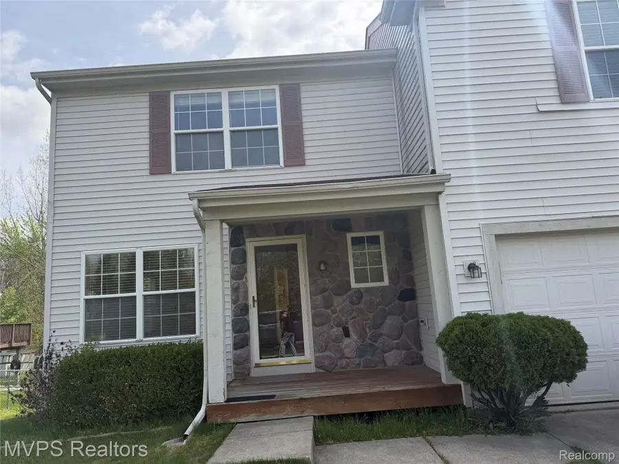 840 Andover Woods Drive, Fenton, MI 48430 - #3