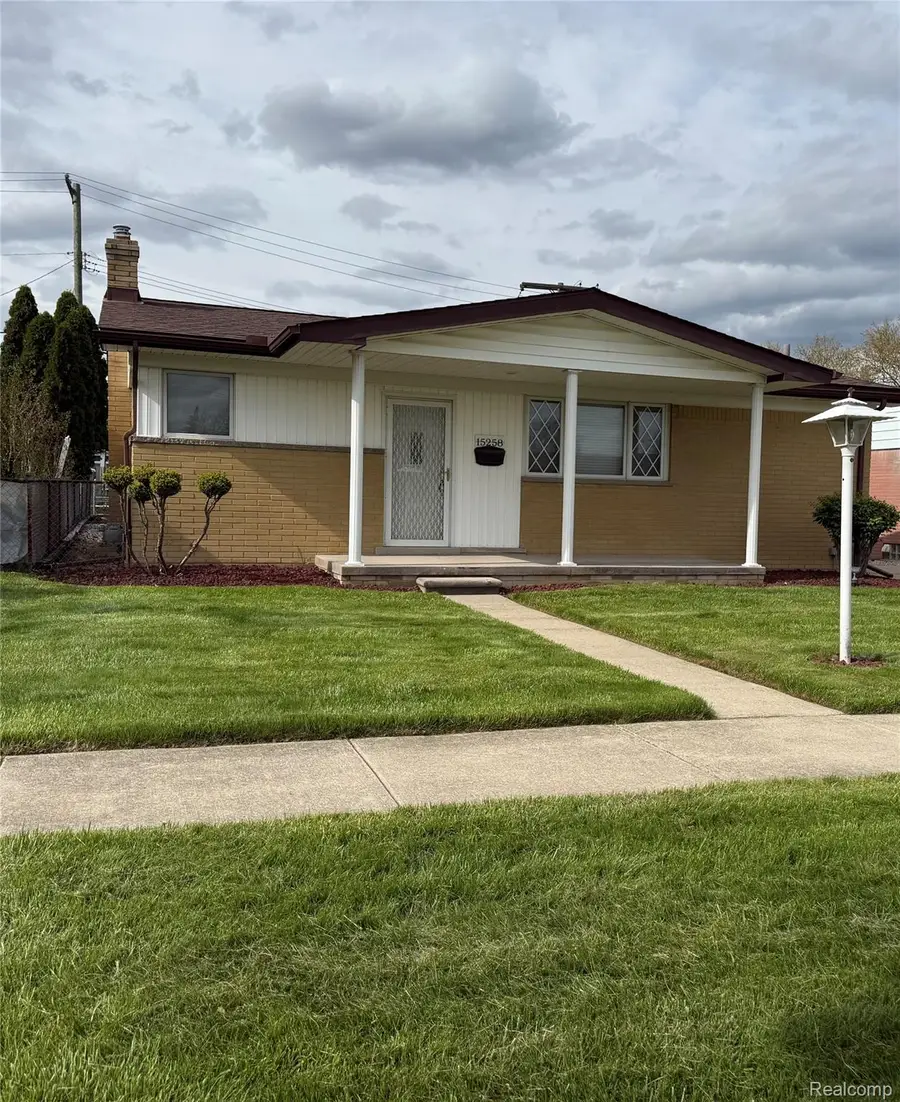 15258 Travis Street, Southgate, MI 48195 - #2