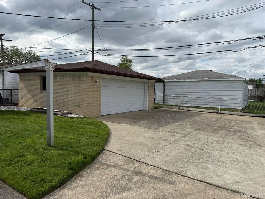 15258 Travis Street, Southgate, MI 48195 - #3