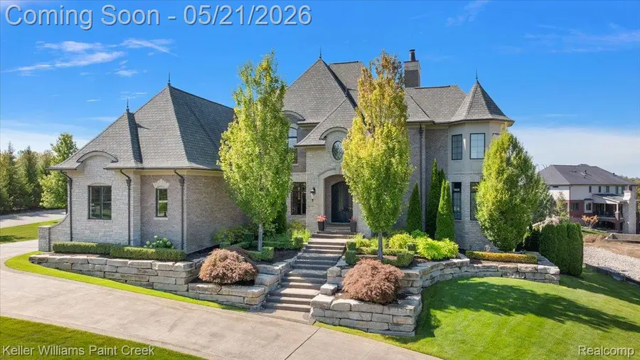 4838 Pinecrest Court, Rochester, MI 48306 - #2