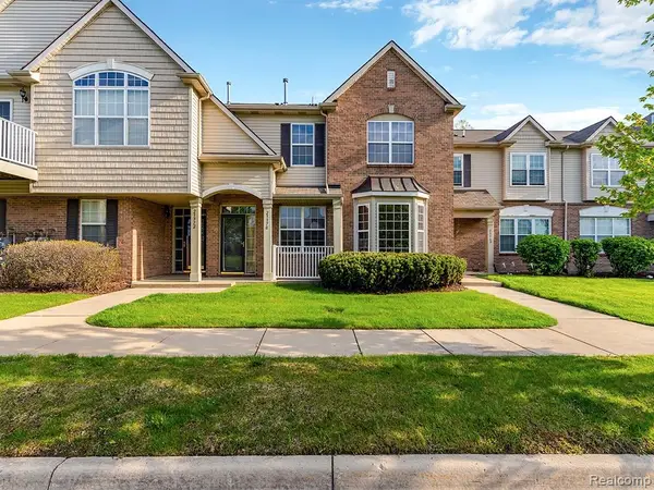 23370 Sunset Road #Unit 23, Taylor, MI 48180