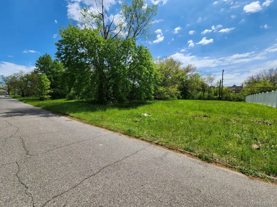 570 Westminster Street, Detroit, MI 48202 - #3